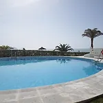 Palmeras 8 Menyber * Нерха