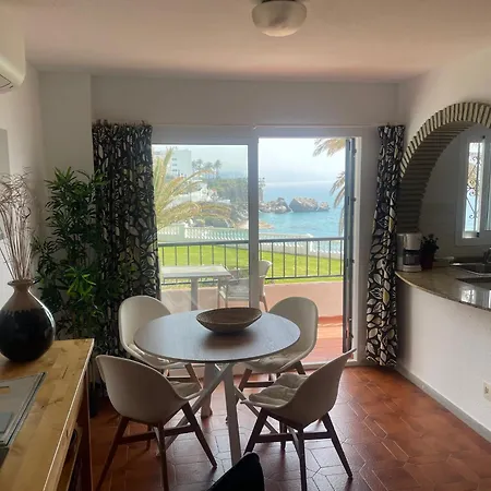 Palmeras 8 Menyber Apartamento Nerja